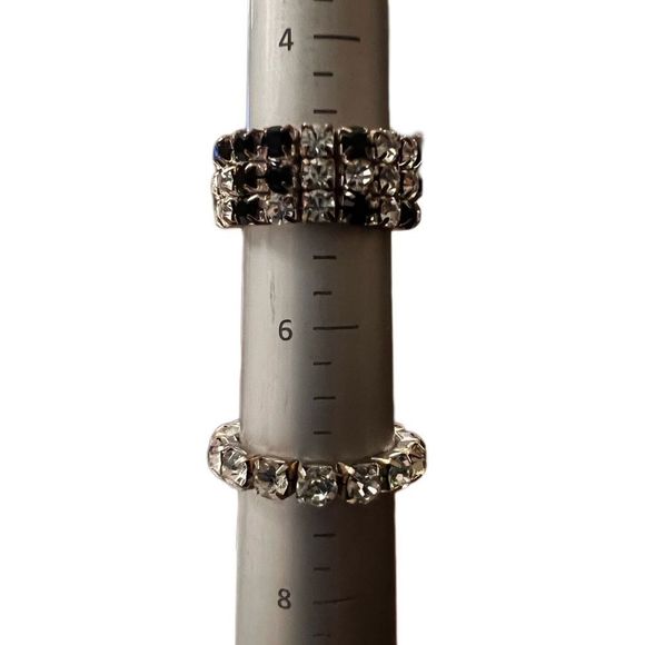 Set of 2 rhinestone stretch rings, sizes 5 & 7 stretchable. - Picture 4 of 4